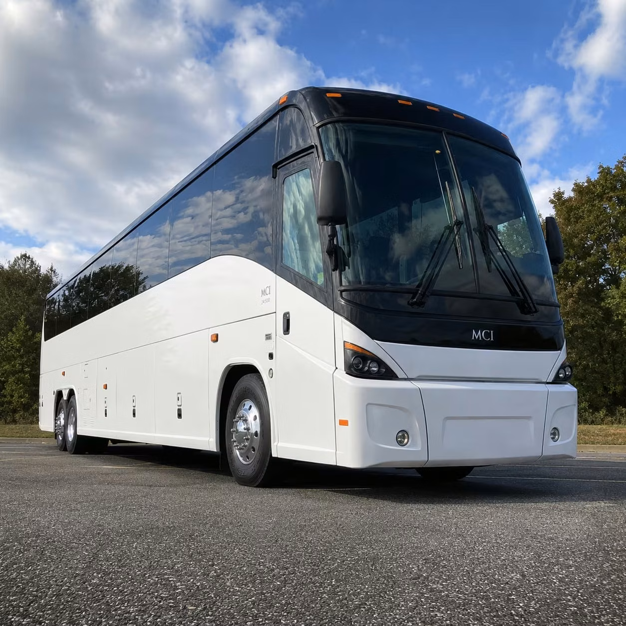 in indianapolis long distance corporate travel is simpler with a charter bus