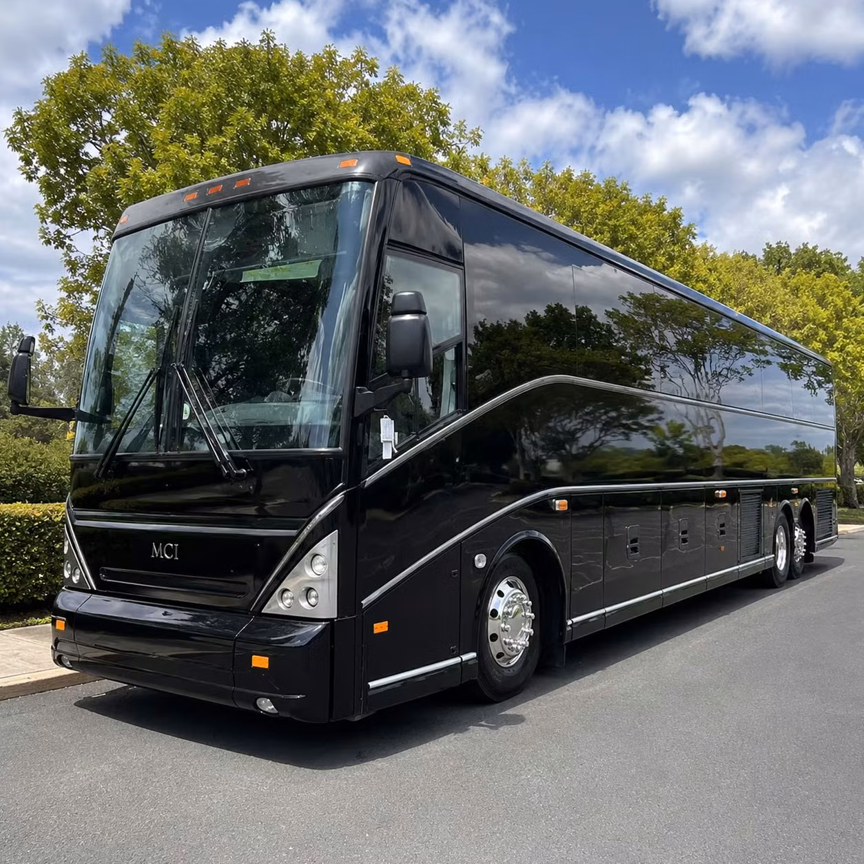 indianapolis concert music festival bus rentals