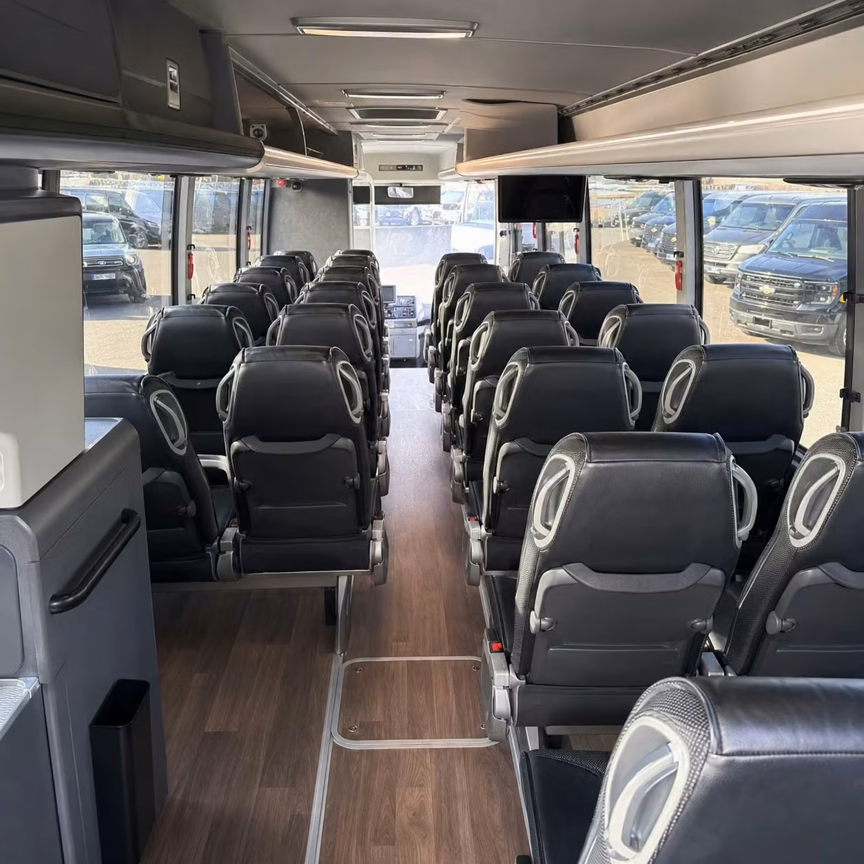 indianapolischarter bus rental
