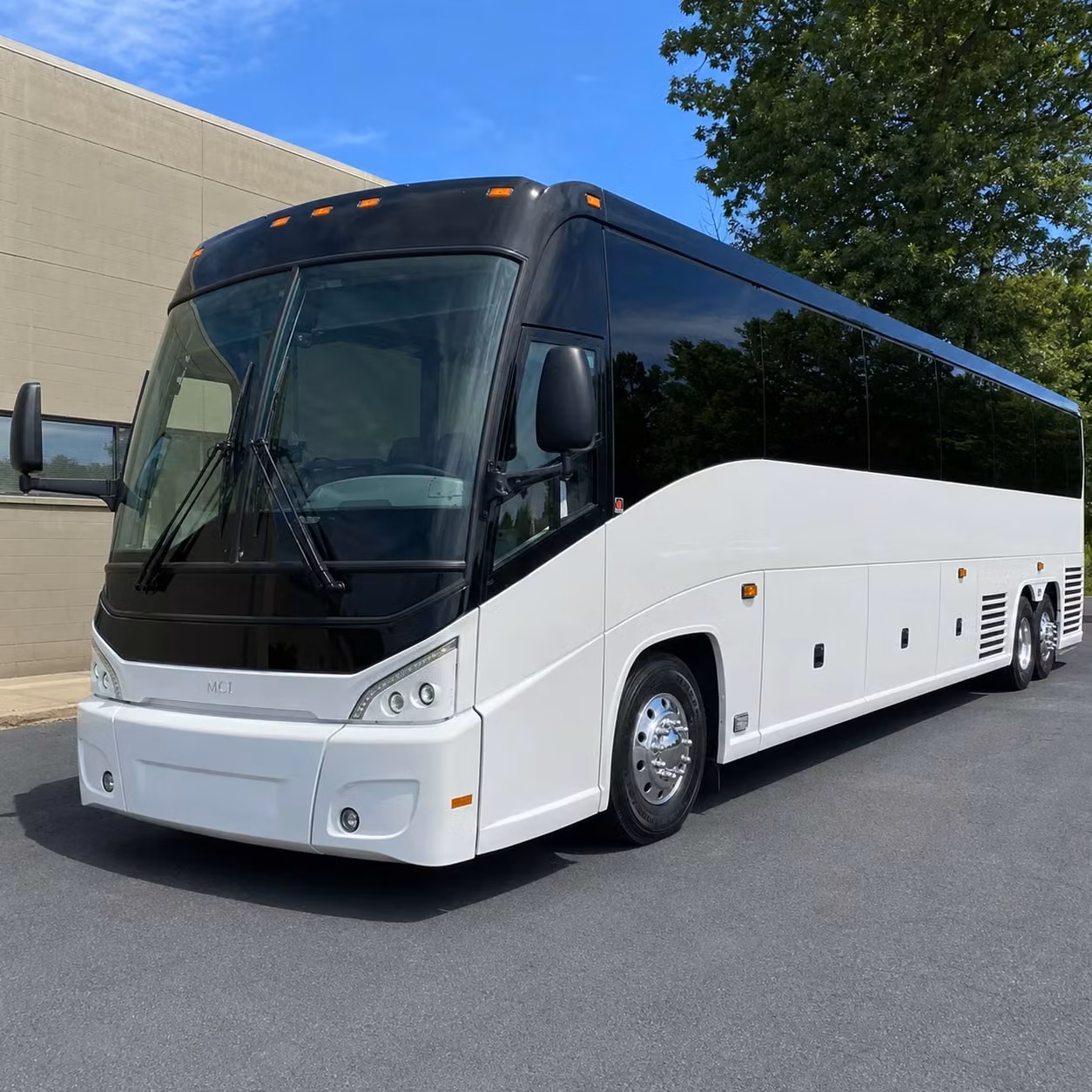 your group deserves a comfortable ride to louisville and cincinnati